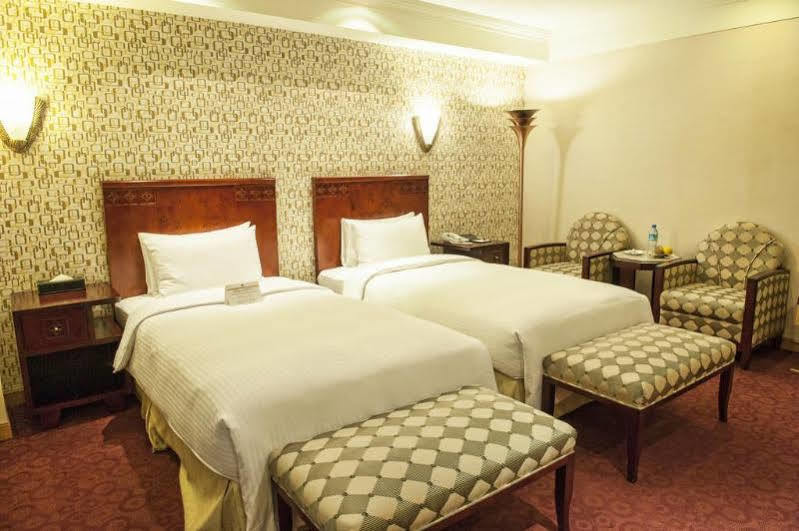 Royal Palace Hotel Tajpej Buitenkant foto